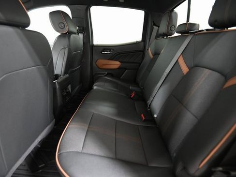 Used 2024 GMC Canyon AT4 image 9