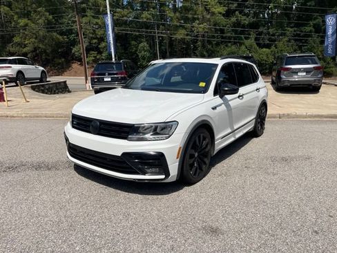 Used 2020 Volkswagen Tiguan SE R-Line w/ 3rd Row Seat Package AWD/4WD image 39