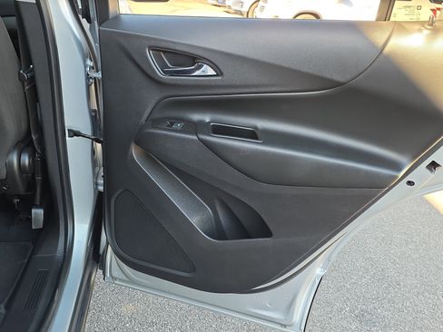 Used 2020 Chevrolet Equinox LT image 27