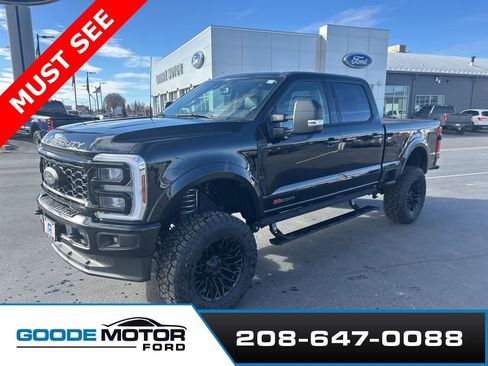 New 2025 Ford F250 XLT w/ Black Appearance Package AWD/4WD image 3