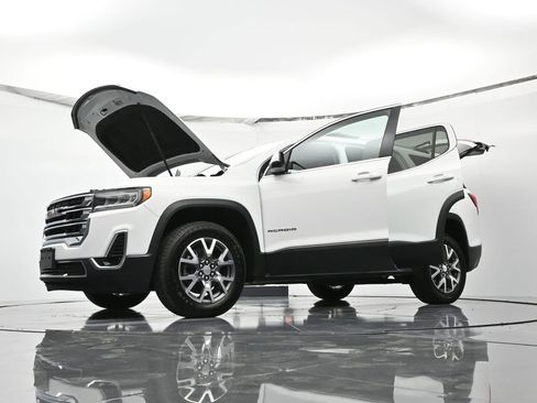 Used 2023 GMC Acadia SLT image 29