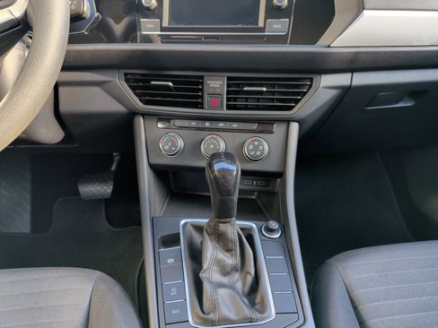 Used 2023 Volkswagen Jetta S image 27