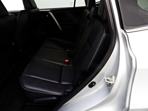 Used 2015 Toyota RAV4 Limited AWD/4WD image 10