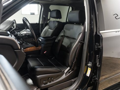 Used 2017 Chevrolet Tahoe Premier AWD/4WD image 18