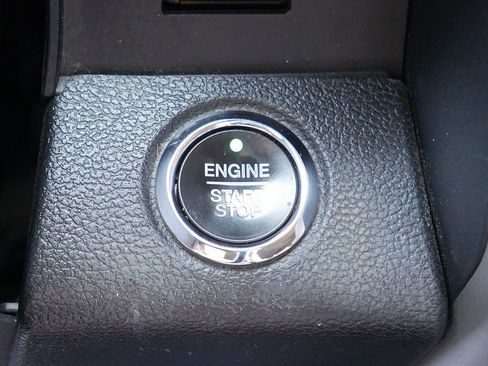 Used 2020 Ford F150 Lariat AWD/4WD image 37