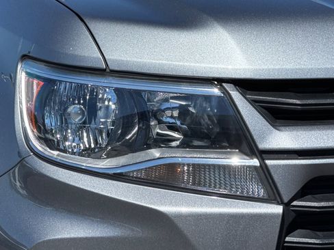 Used 2022 Chevrolet Colorado W/T w/ Custom Special Edition image 40