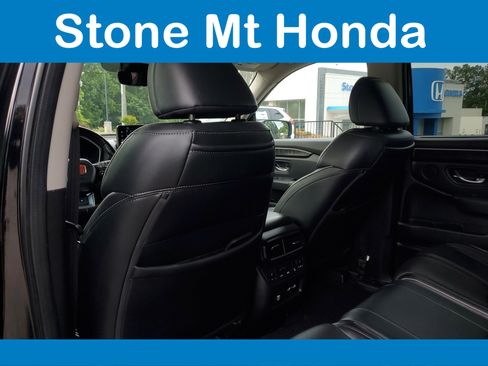 Used 2023 Honda Pilot Elite image 12