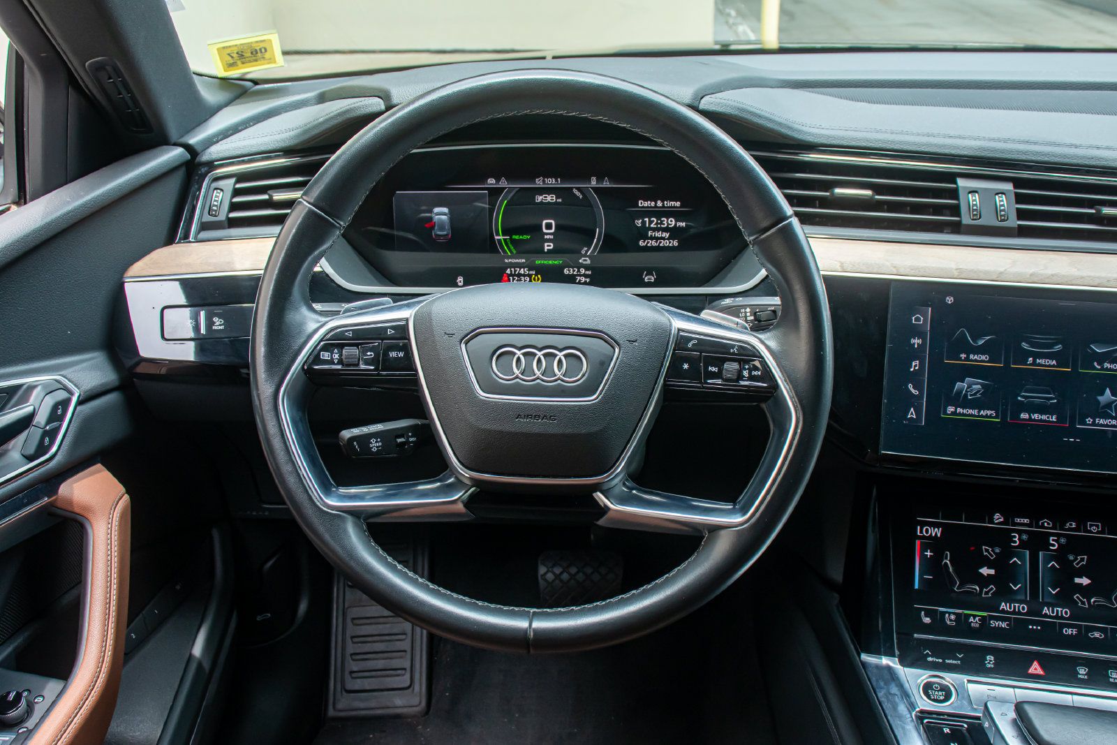 Used 2024 Audi Q8 e-tron Premium Plus w/ Premium Plus Package AWD/4WD image 21