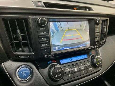 Used 2016 Toyota RAV4 Limited image 12
