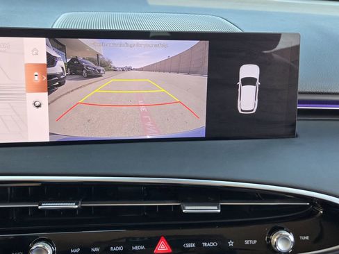 Used 2026 Genesis GV70 2.5T image 18