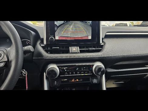 Used 2024 Toyota RAV4 LE image 15