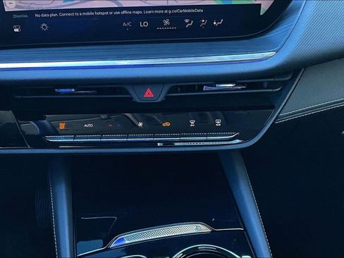 Used 2025 Buick Envision Preferred image 30