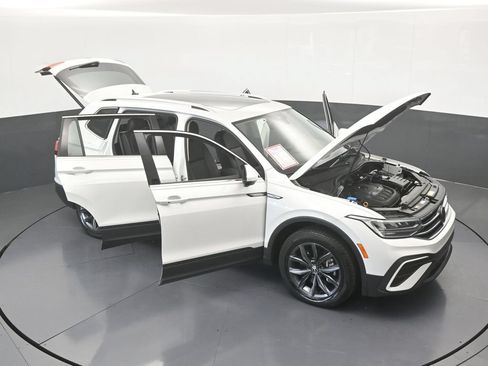 Used 2023 Volkswagen Tiguan SE FWD image 71