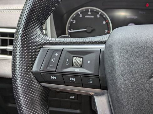 Used 2024 Mitsubishi Outlander SE AWD/4WD image 28