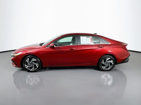Used 2025 Hyundai Elantra SEL FWD image 5