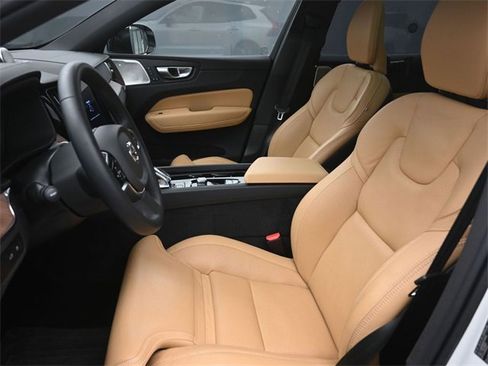 Used 2024 Volvo XC60 T8 Ultimate w/ Protection Package Premier image 19