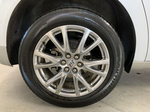 Used 2024 Buick Enclave Essence w/ Experience Buick Package image 26