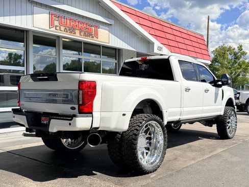 Used 2022 Ford F350 Platinum AWD/4WD image 3