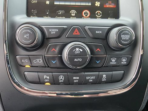 Used 2016 Dodge Durango Limited w/ Nav & Power Liftgate Group AWD/4WD image 29