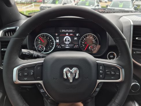 Used 2025 RAM 1500 Big Horn AWD/4WD image 19