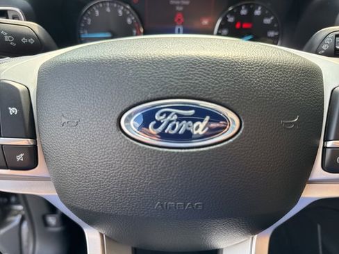 Used 2023 Ford Explorer XLT w/ Equipment Group 202A image 14