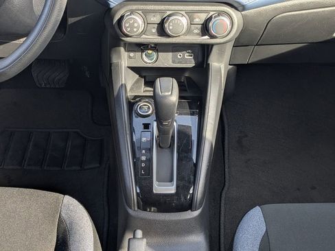 Used 2025 Nissan Versa SV image 17