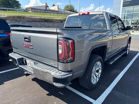 Used 2017 GMC Sierra 1500 SLT w/ SLT Premium Package AWD/4WD image 4
