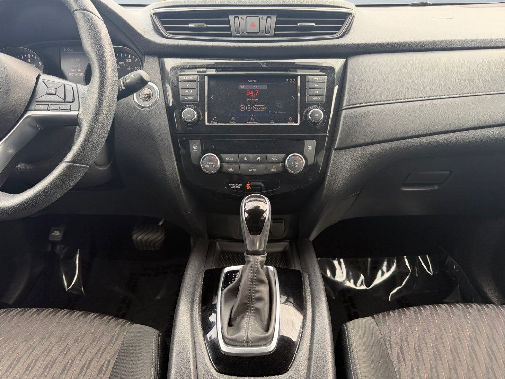 Used 2020 Nissan Rogue SV AWD/4WD image 11