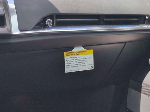 New 2026 Cadillac Vistiq Luxury w/ LPO, Floor Liner Package AWD/4WD image 21