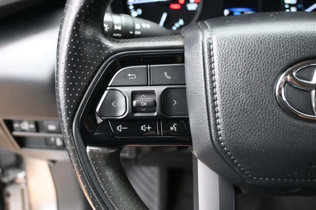 Used 2024 Toyota Tundra SR5 w/ SR5 Convenience Package AWD/4WD image 11