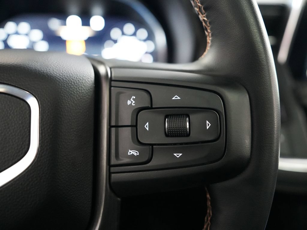Used 2023 GMC Yukon AT4 AWD/4WD image 25