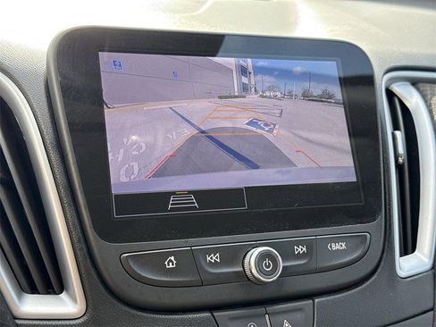 Used 2023 Chevrolet Malibu LT image 13