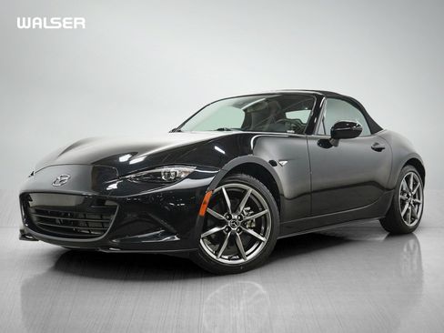 Used 2023 MAZDA MX-5 Miata Grand Touring RWD image 1