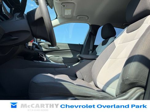 Used 2024 Chevrolet Trax LS w/ LS Convenience Package FWD image 10