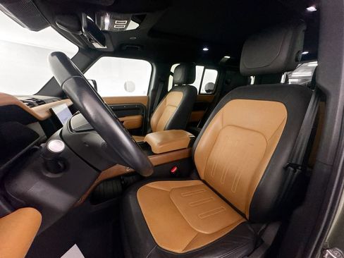 Used 2024 Land Rover Defender 110 X AWD/4WD image 21