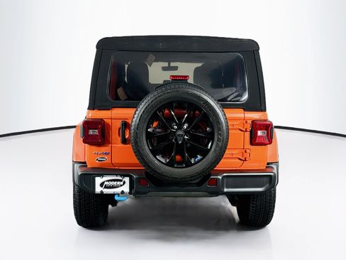 Used 2023 Jeep Wrangler Unlimited Sahara w/ Cold Weather Group AWD/4WD image 14