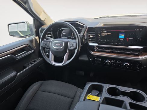 Used 2024 GMC Sierra 1500 SLE w/ Preferred Package AWD/4WD image 11