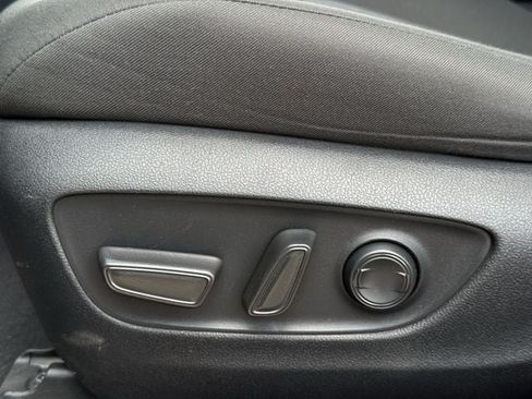 Used 2021 Toyota RAV4 XLE FWD image 26
