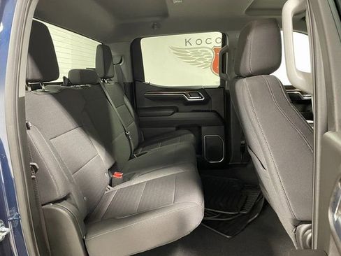 Used 2023 Chevrolet Silverado 1500 LT AWD/4WD image 21
