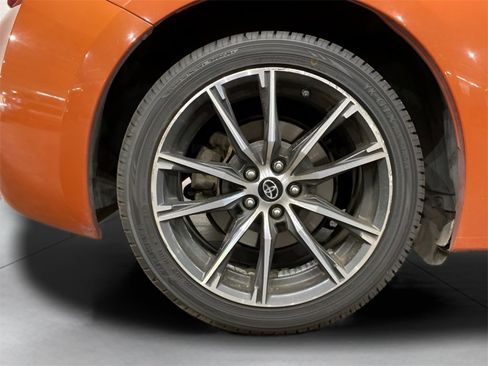 Used 2017 Toyota 86 image 16