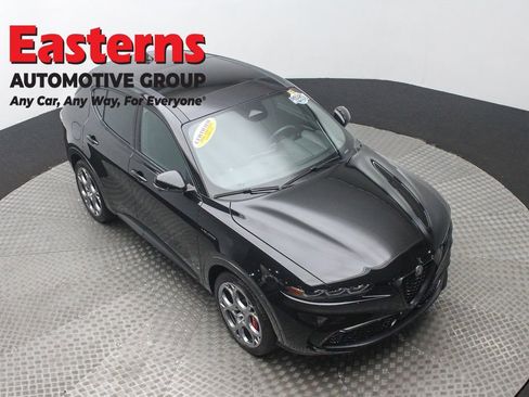 Used 2024 Alfa Romeo Tonale Veloce image 3