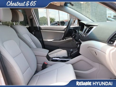 Used 2018 Hyundai Tucson SE AWD/4WD image 10