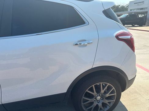 Used 2019 Buick Encore Sport Touring FWD image 6