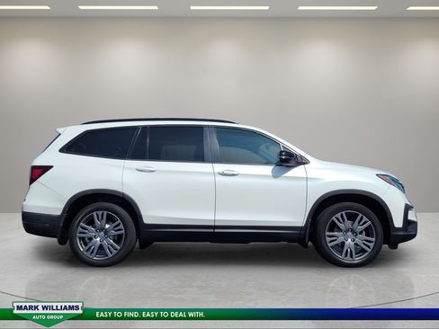 Used 2022 Honda Pilot Sport image 2