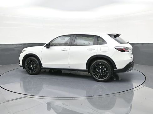 New 2027 Honda HR-V Sport image 5