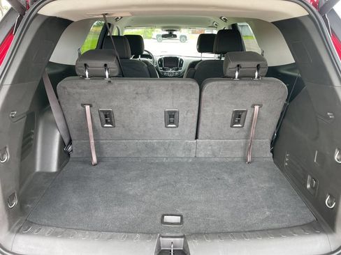 Used 2019 Chevrolet Traverse LT FWD image 26