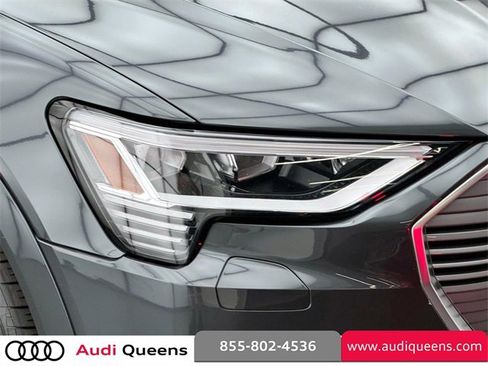 Certified 2021 Audi e-tron Premium image 6
