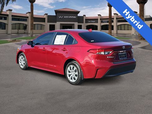 Used 2026 Toyota Corolla LE image 6