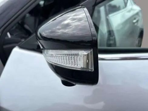 Used 2017 Nissan Maxima Platinum image 26