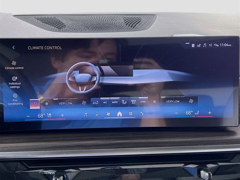 New 2026 BMW X5 xDrive40i w/ Climate Comfort Package image 19